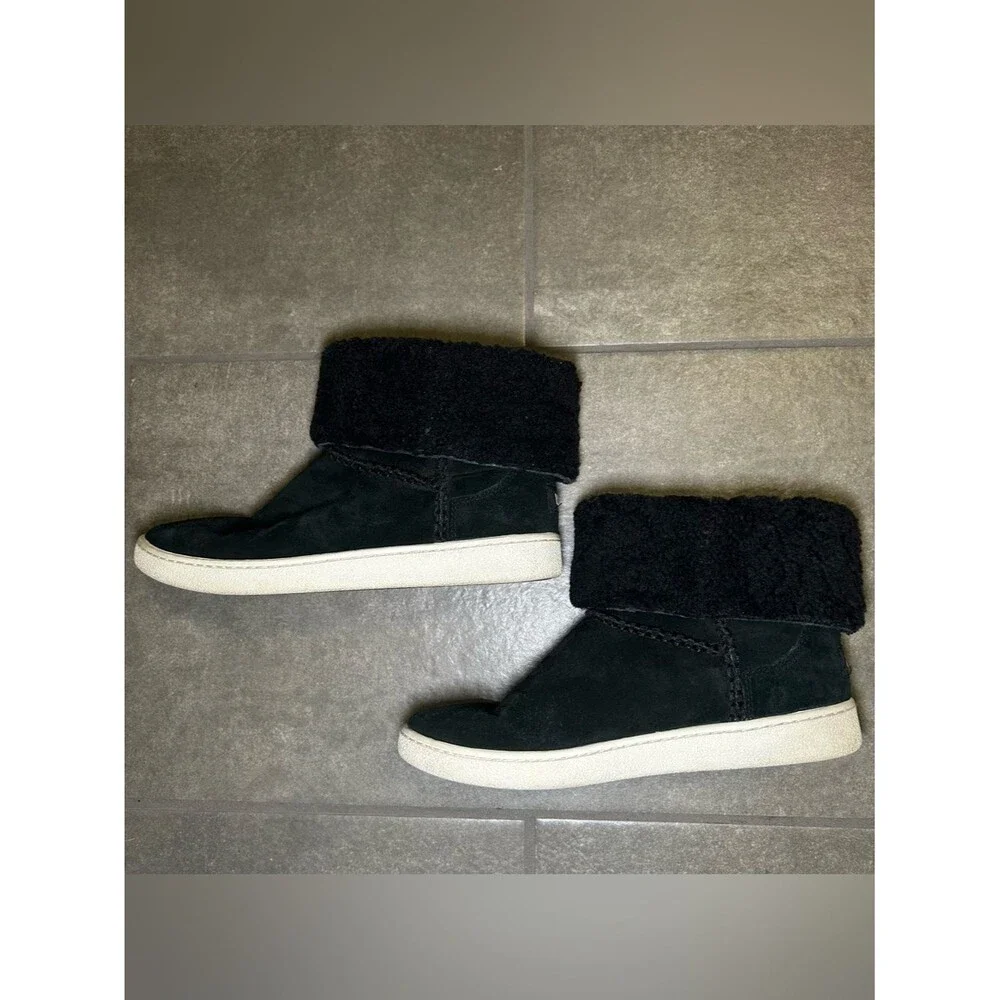 UGG Mika Black Suede Slip On Winter Cuffed Sneaker Snow Boots Womens Shoe Size 8